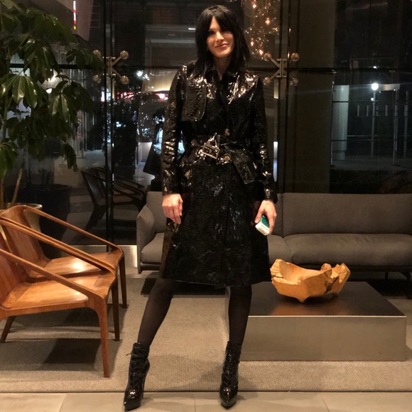 Meet your Posher :) - Picture 4 of 4